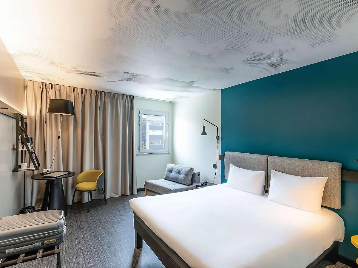 Отель Ibis Malaga Centro Ciudad