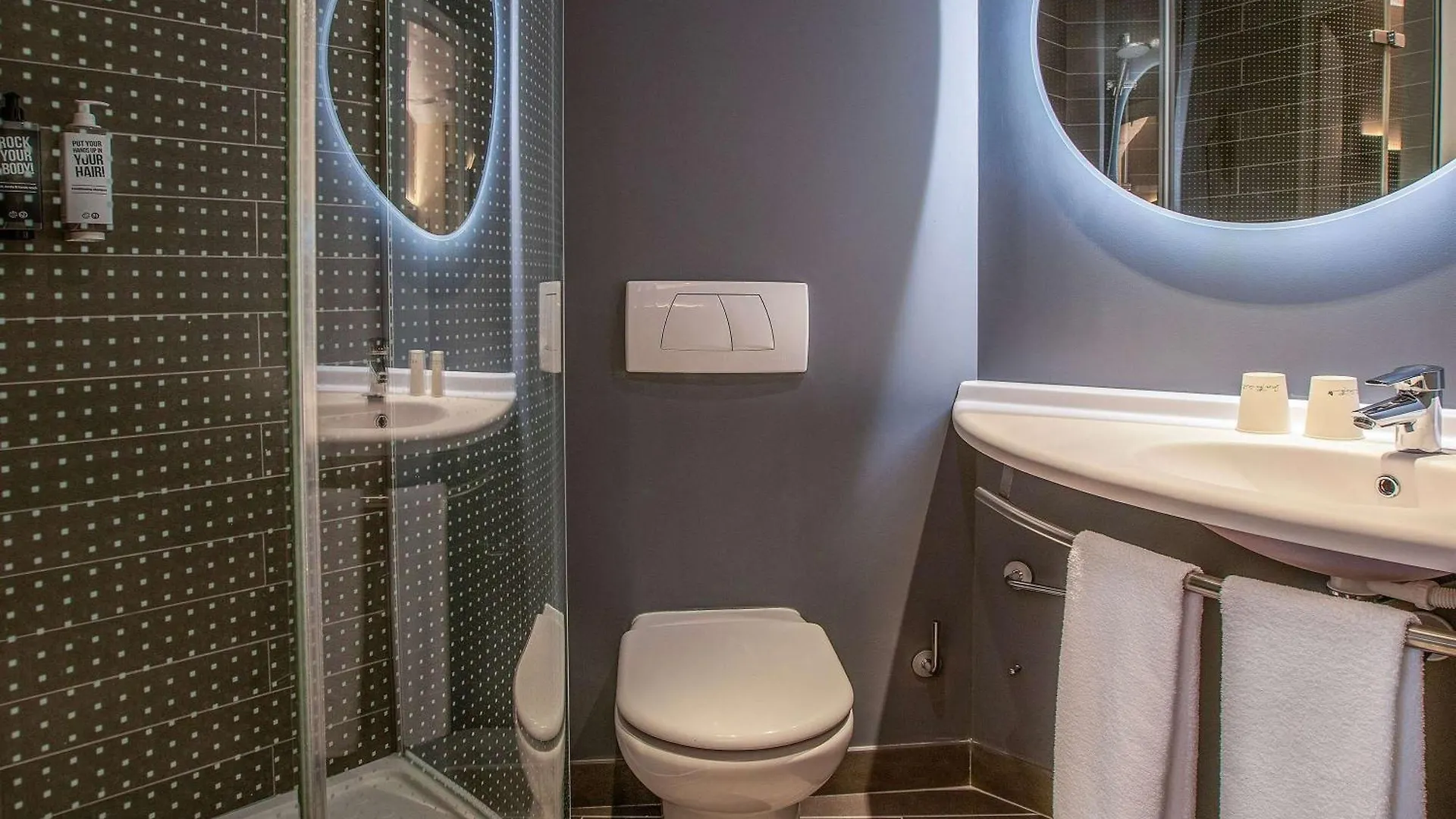 Отель Ibis Malaga Centro Ciudad 2*,