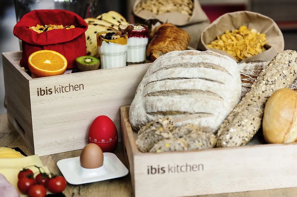 Отель Ibis Malaga Centro Ciudad